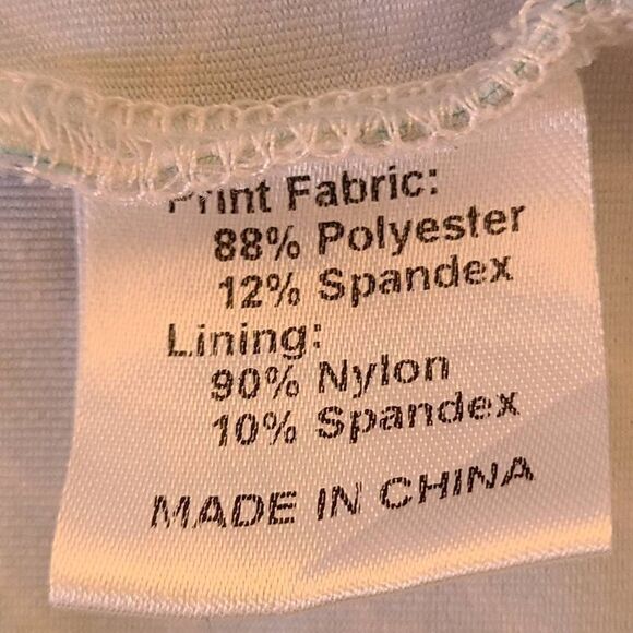 Izod XFG Womens Active Checker Slit Back Pink White Black Mini Skirt Skort Sz 6 - Picture 8 of 15